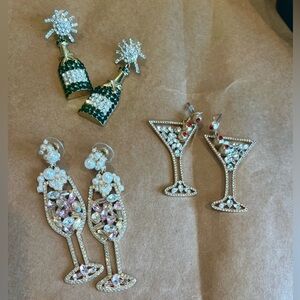 ❌SOLD❌Elegant Gold and Crystal Earrings Set